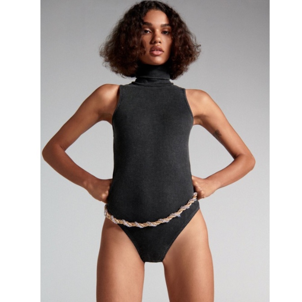 𝗡𝗪𝗧 𝗭𝗮𝗿𝗮 • Washed Effect Ribbed - Picture 3 of 7